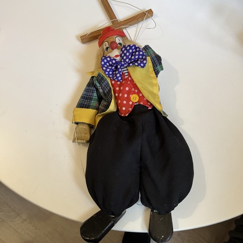 Grove international clown - grove,