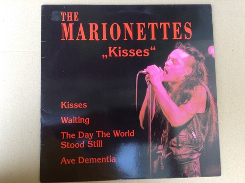 The marionettes kisses - -,